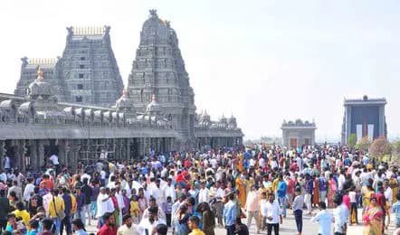 దేవాలయాల్లో ప్రత్యేక సేవలకు ఆన్‌లైన్ బుకింగ్